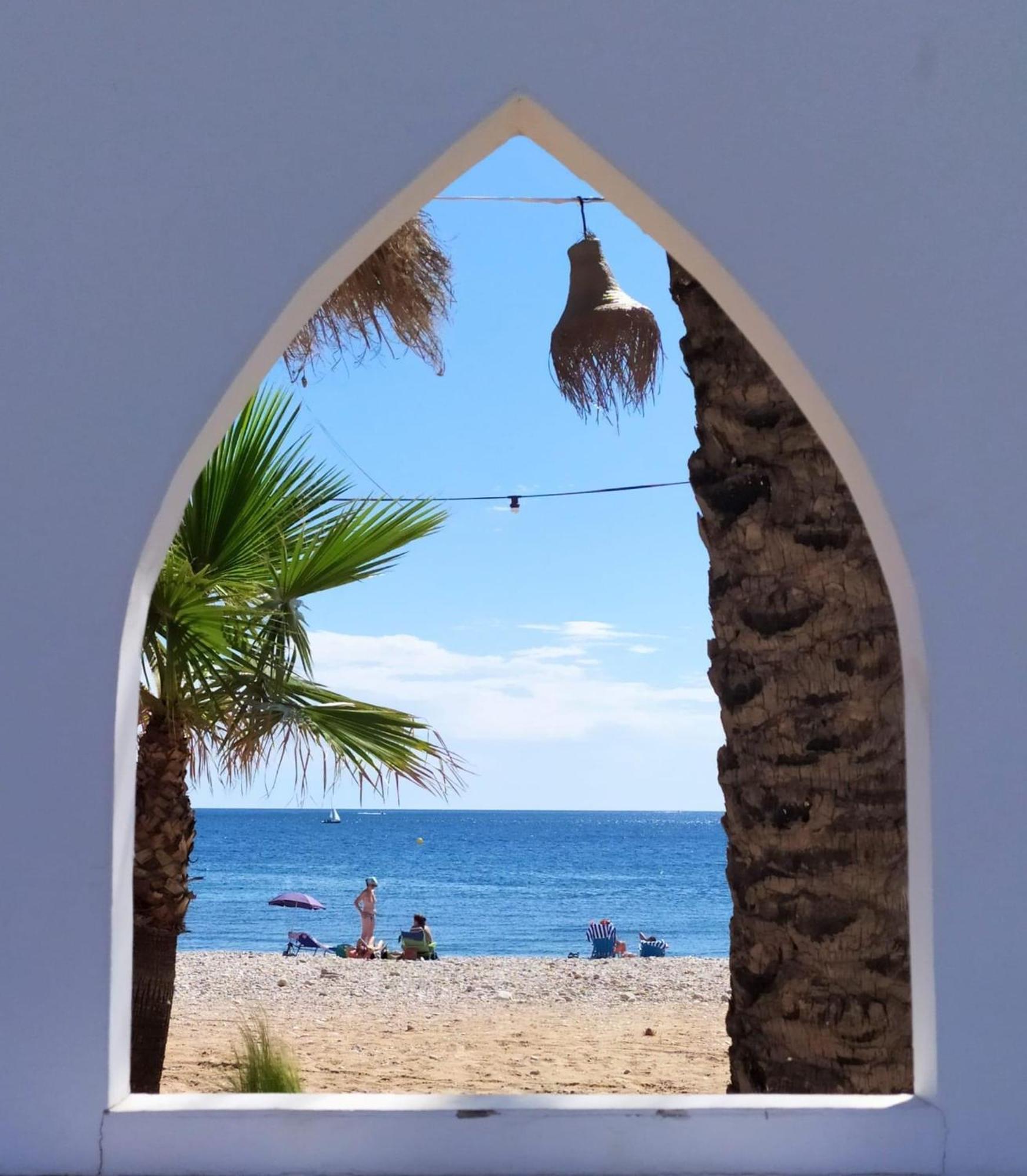 The Beach House Playa Del Arenal Javea - Pool And Garden Steps From The Beach Platja de Larenal Экстерьер фото
